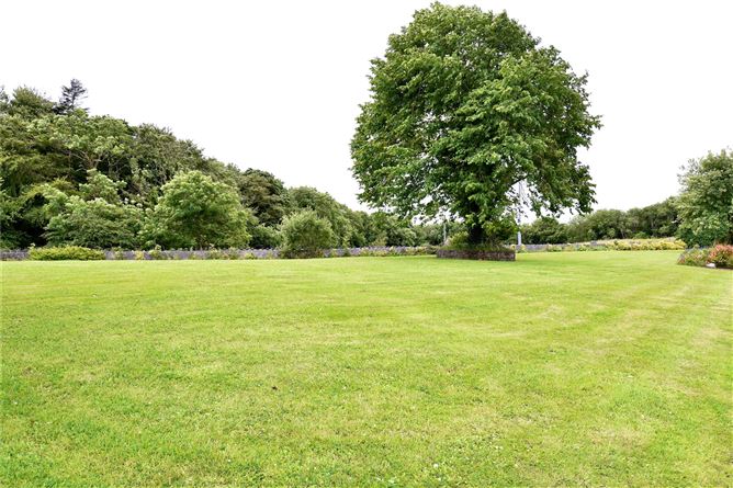 6 Woodfield, Cappagh Road, Barna, Galway