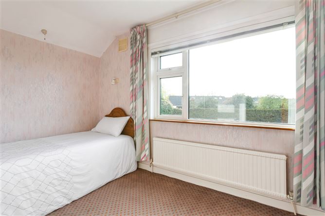 10 Oak Lawn, Castleknock, Dublin 15