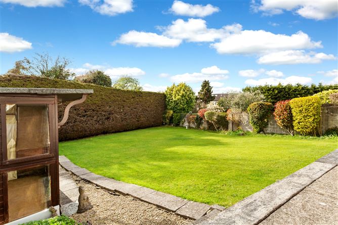 10 Oak Lawn, Castleknock, Dublin 15