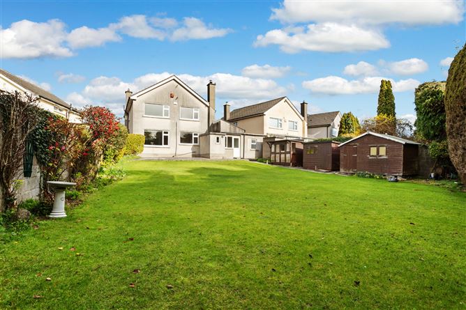 10 Oak Lawn, Castleknock, Dublin 15