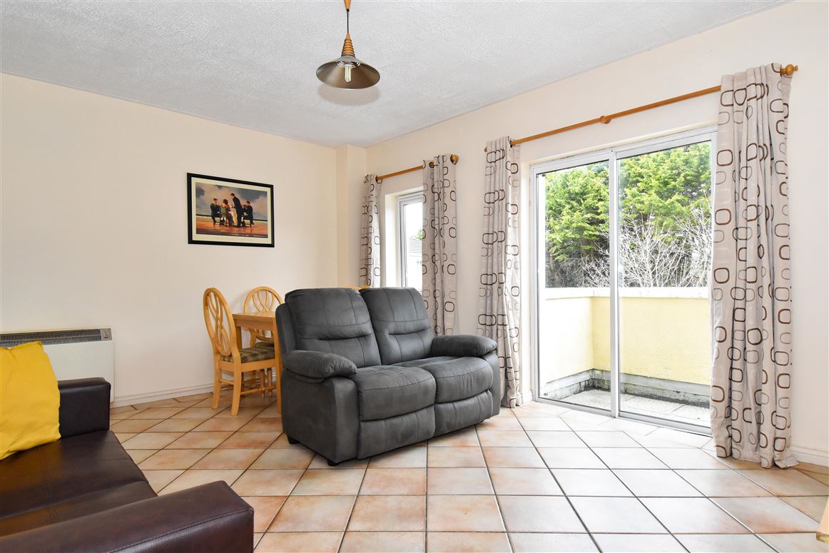 38 Gleann Noinin, College Road, Galway City 38 Gleann Noinin, College Road, Galway City