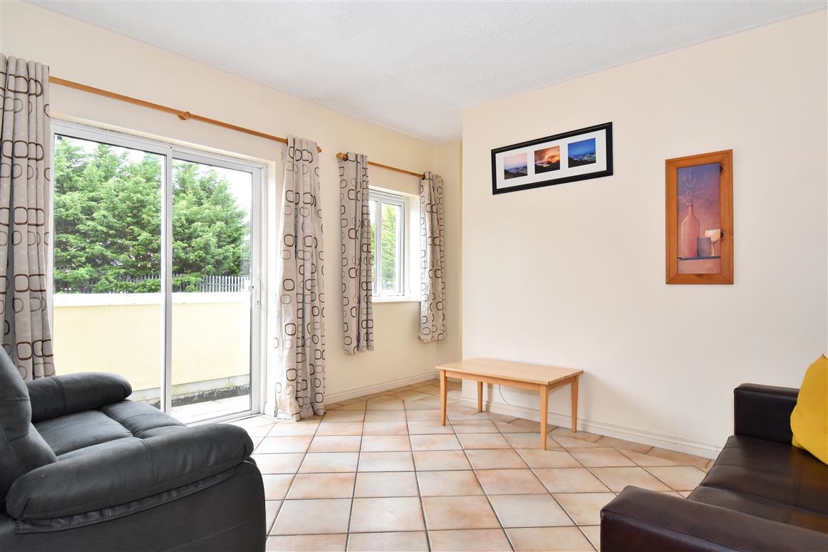 38 Gleann Noinin, College Road, Galway City 38 Gleann Noinin, College Road, Galway City