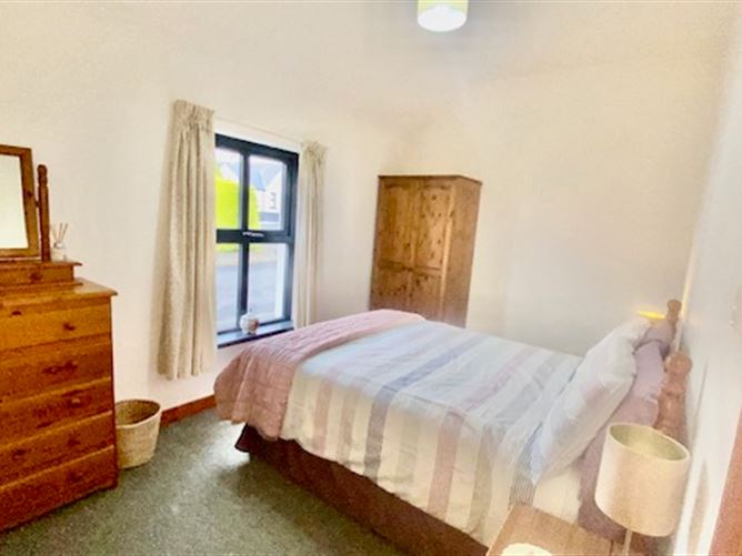 11 Kinnegar Close, Rathmullan, Donegal