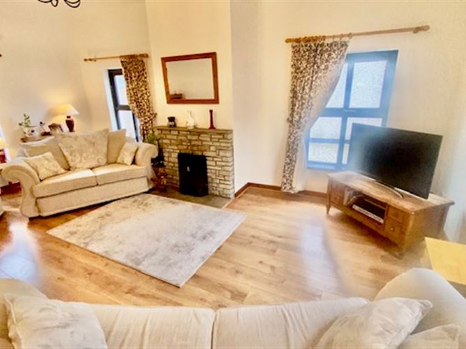 11 Kinnegar Close, Rathmullan, Donegal