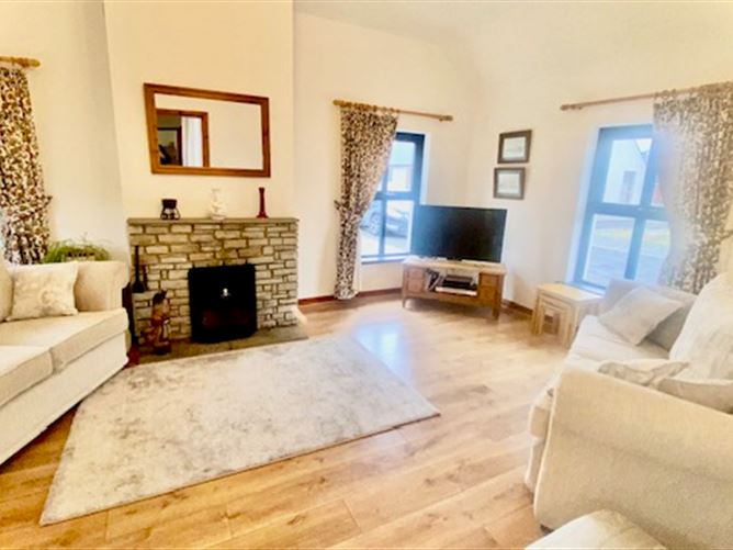 11 Kinnegar Close, Rathmullan, Donegal