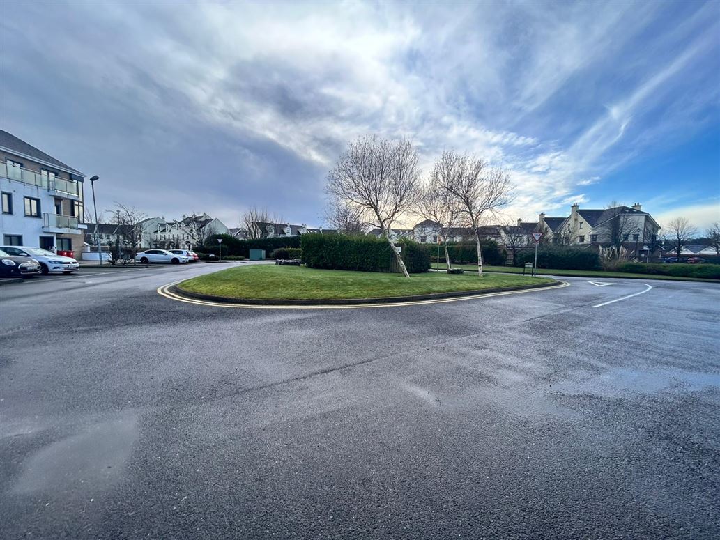 23 Abhainn Na Ri, Oranmore, Galway