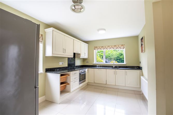 Photo 7 of 30 — 15 Clybaun Court, Clybaun Road, Knocknacarra, Galway City