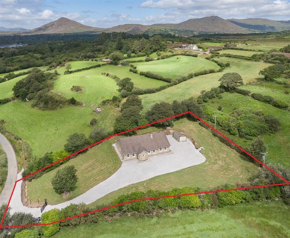 Clogherane, Lauragh Upper, Kenmare, Co. Kerry, V93 Y681