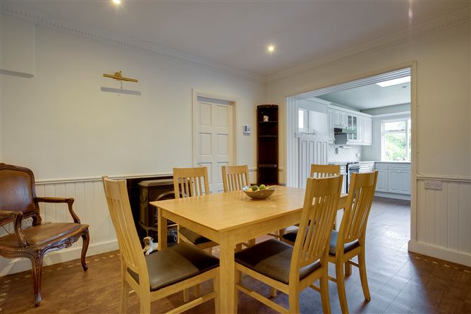 Linda Vistabh, 15 Edenbrook Park, Rathfarnham, Dublin 14