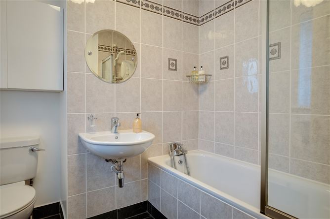 83 Grangebrook Avenue, Rathfarnham, Dublin 16