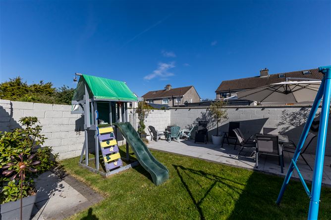 25 Lorcan Avenue, Santry, Dublin 9