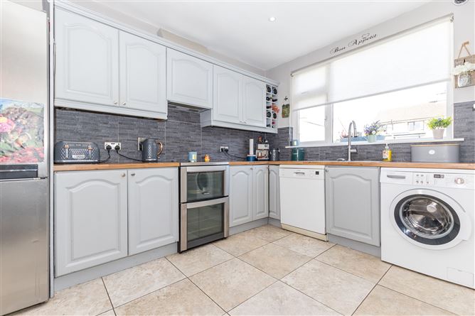 25 Lorcan Avenue, Santry, Dublin 9
