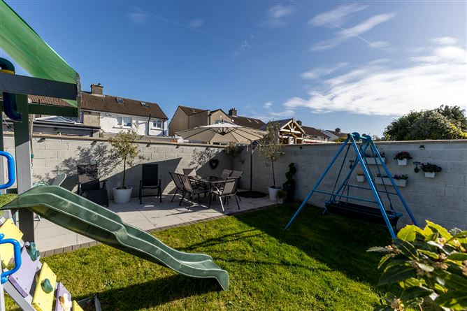 25 Lorcan Avenue, Santry, Dublin 9