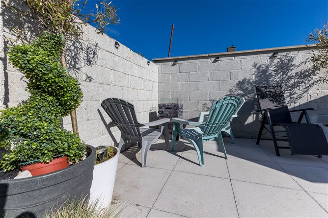 25 Lorcan Avenue, Santry, Dublin 9