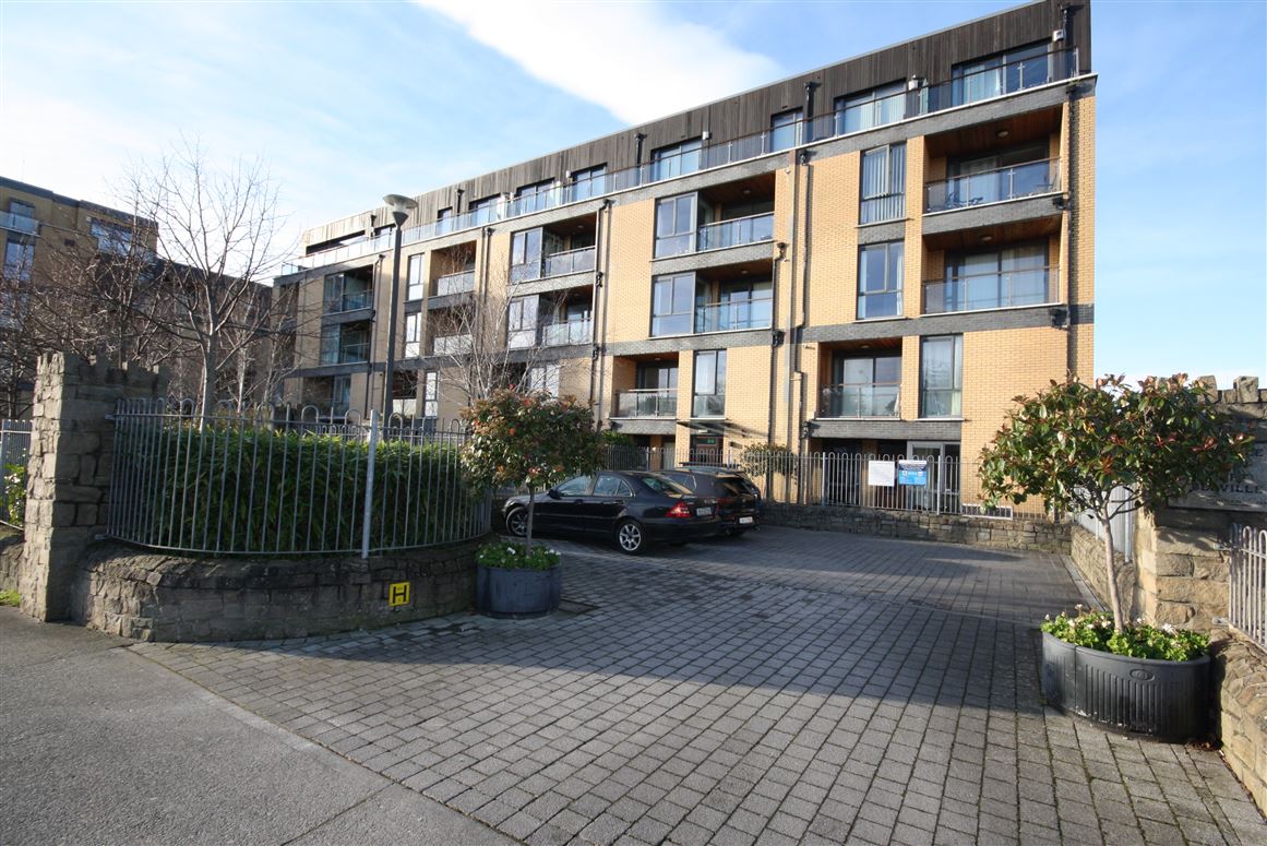 9 Belville Court, Johnstown Road, Cabinteely, Dublin