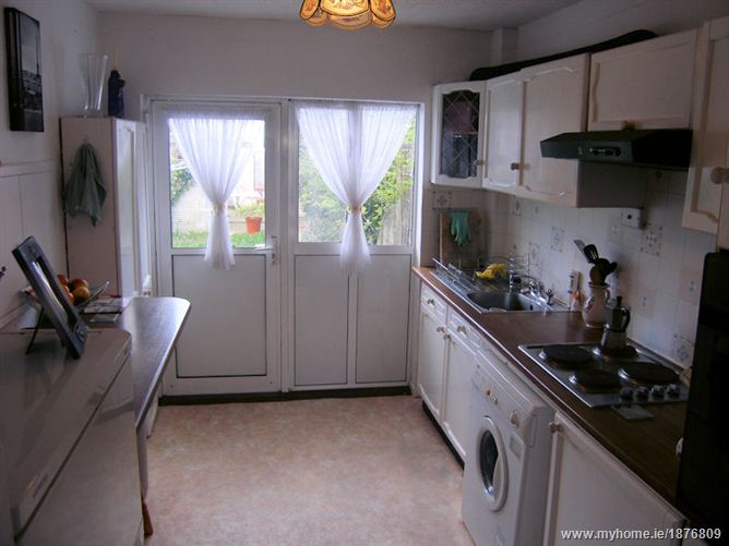 Photo 7 of 10 — 11 Meadowbrook Lawn, Baldoyle, Dublin 13