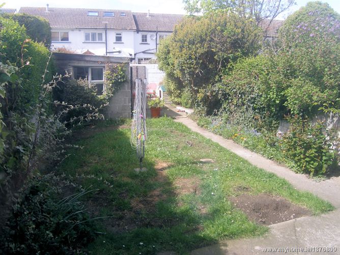 Photo 10 of 10 — 11 Meadowbrook Lawn, Baldoyle, Dublin 13