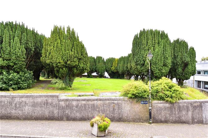5 Temple Jarlath Court, High Street, Tuam, Co. Galway