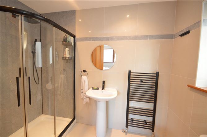 45 The Crescent, Castle Rock, Midleton, Cork