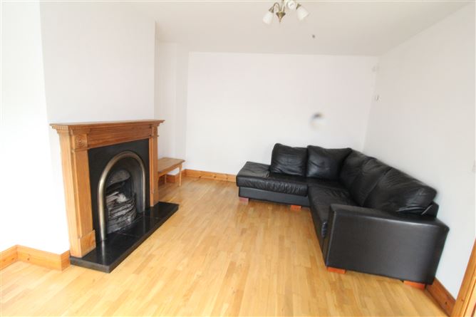 64  An Caislean Drive, Ballincollig, Cork