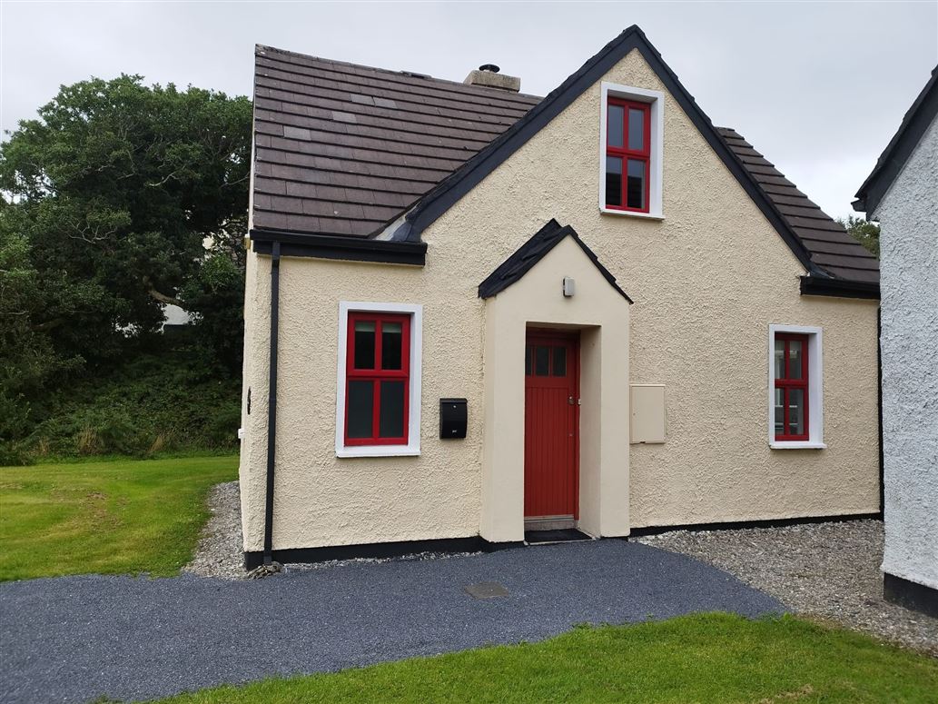 44 Clifden Glen, Clifden, Galway Matt O'Sullivan Auctioneers