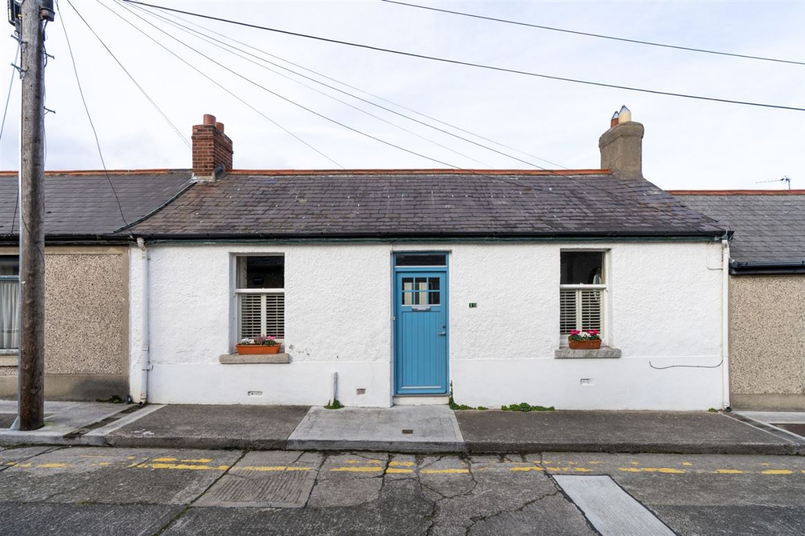 10 Stoneview Place, Dun Laoghaire, Co. Dublin