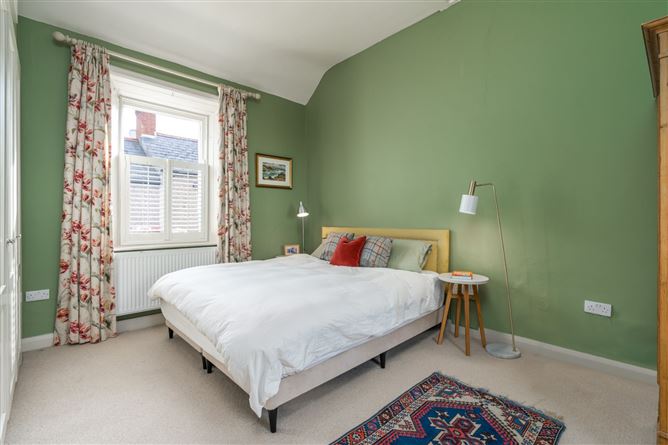 10 Stoneview Place, Dun Laoghaire, Co. Dublin