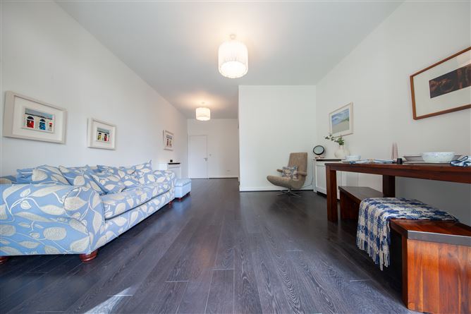 296 Castleforbes Square, IFSC, Dublin 1