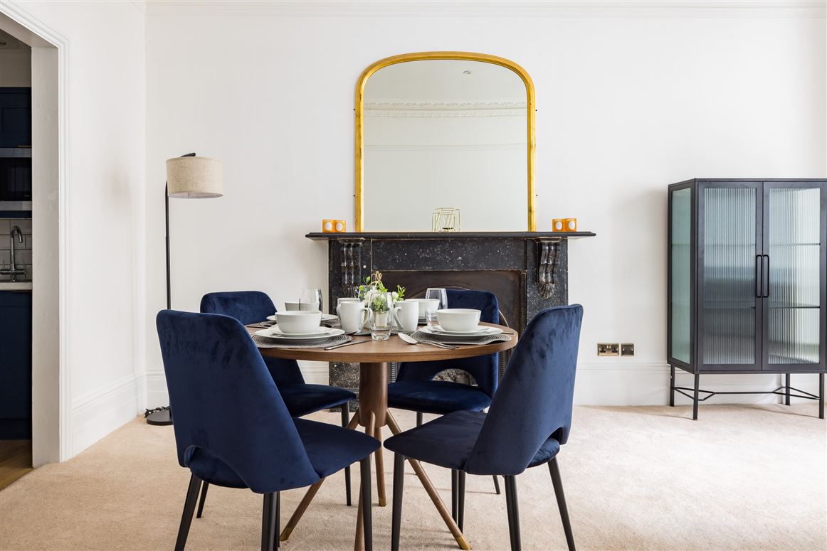 Knight Blue,London,Greater London,United Kingdom