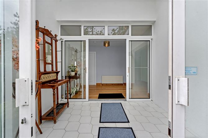Aerie, East Ferry, Jamesbrook, Midleton, Cork