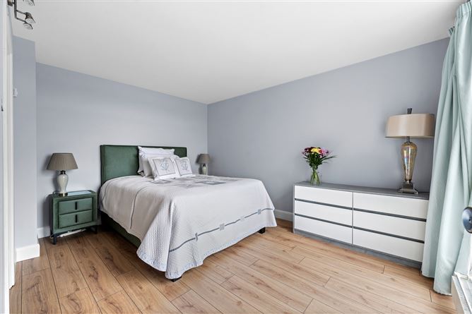 Aerie, East Ferry, Jamesbrook, Midleton, Cork