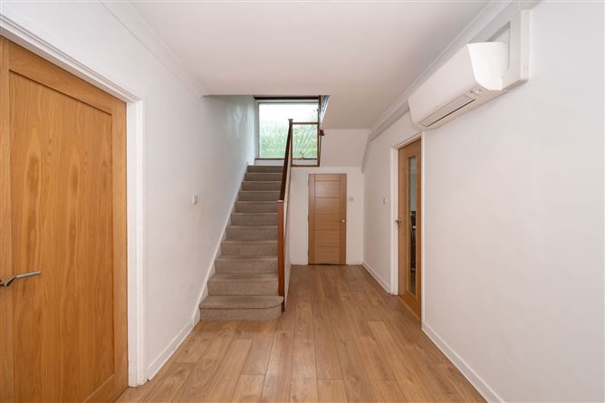 Whitethorn, Waterfall Road, Waterfall, Cork