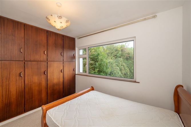 Whitethorn, Waterfall Road, Waterfall, Cork