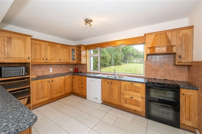 Whitethorn, Waterfall Road, Waterfall, Cork