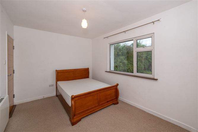 Whitethorn, Waterfall Road, Waterfall, Cork
