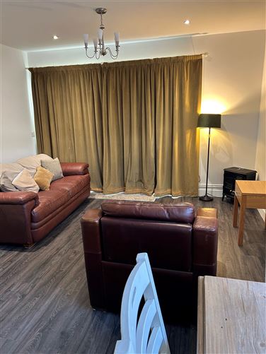 https://photos-a.propertyimages.ie/media/9/0/8/5007809/0ab85acc-b52f-4c8a-9774-2e3edb768e12_l.jpeg