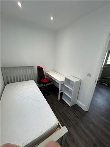 https://photos-a.propertyimages.ie/media/9/0/8/5007809/0ab85acc-b52f-4c8a-9774-2e3edb768e12_l.jpeg