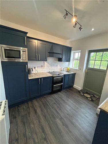 https://photos-a.propertyimages.ie/media/9/0/8/5007809/0ab85acc-b52f-4c8a-9774-2e3edb768e12_l.jpeg