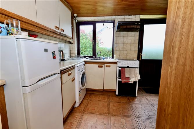 Photo 7 of 26 — 34 Clonbrusk, Athlone, Co. Westmeath
