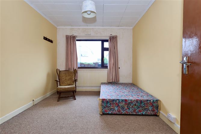 Photo 13 of 26 — 34 Clonbrusk, Athlone, Co. Westmeath
