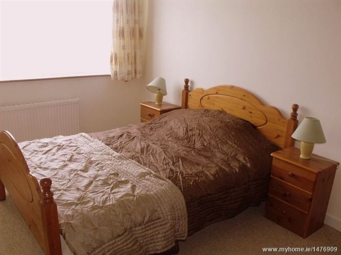 Photo 6 of 14 — 38 Ardmore Drive, Artane, Dublin 5