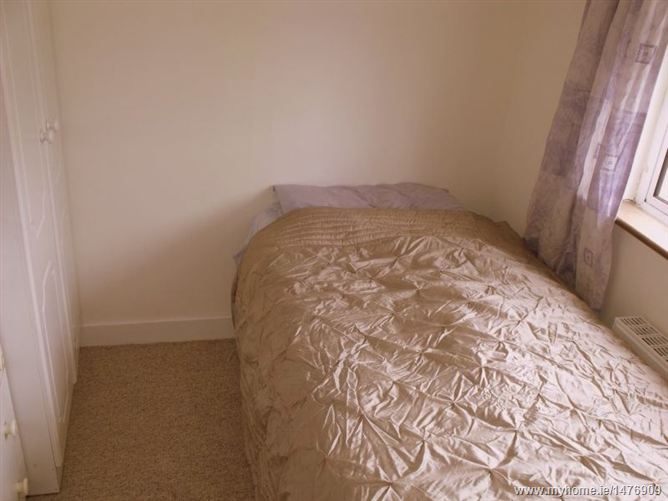 Photo 9 of 14 — 38 Ardmore Drive, Artane, Dublin 5