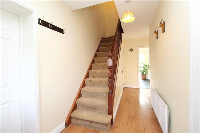 24 The Grange, Johns Hill, Waterford City, Waterford