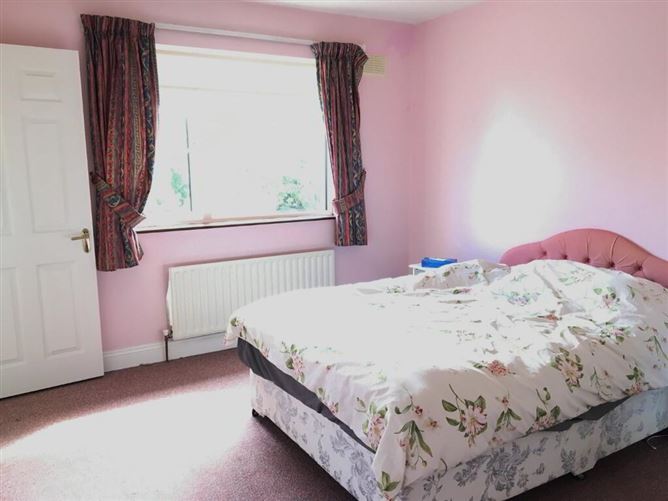 24 The Grange, Johns Hill, Waterford City, Waterford