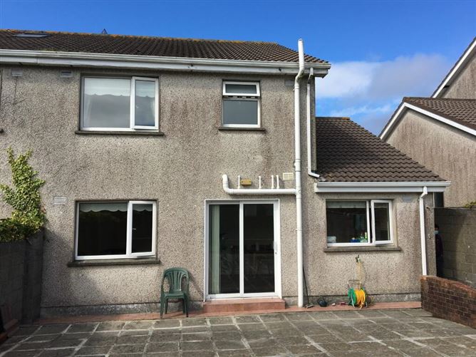 24 The Grange, Johns Hill, Waterford City, Waterford