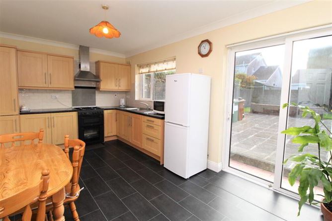 24 The Grange, Johns Hill, Waterford City, Waterford