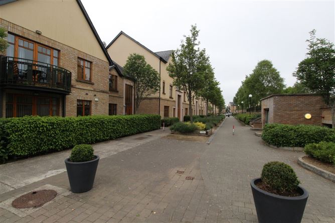 57 Woodbrook Hall, Riverwood Road, Castleknock, Dublin 15