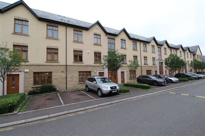 57 Woodbrook Hall, Riverwood Road, Castleknock, Dublin 15