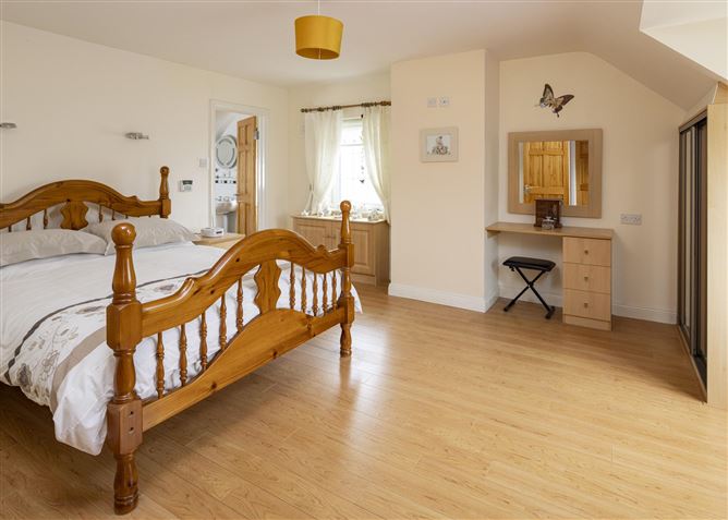 Newcastle, Enfield, Meath