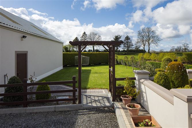 Newcastle, Enfield, Meath